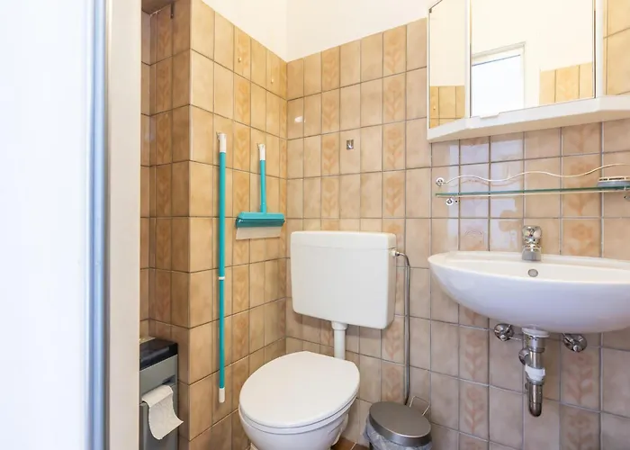 2000 - 0302 + Park. 3 *