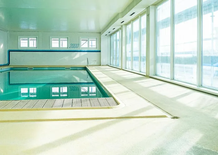 2000 - 0302 + Park. 3 Apartment